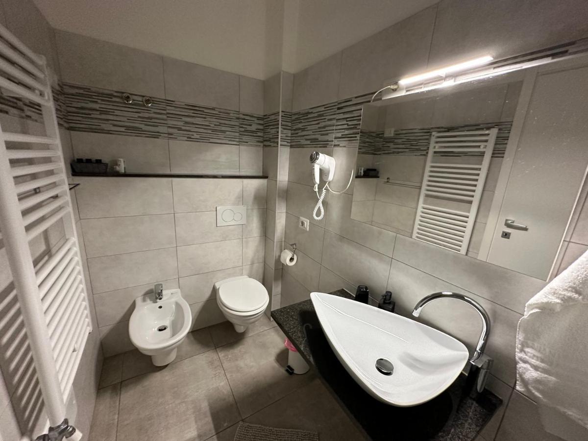 B&B La Magnolia Каприно-Веронезе Экстерьер фото