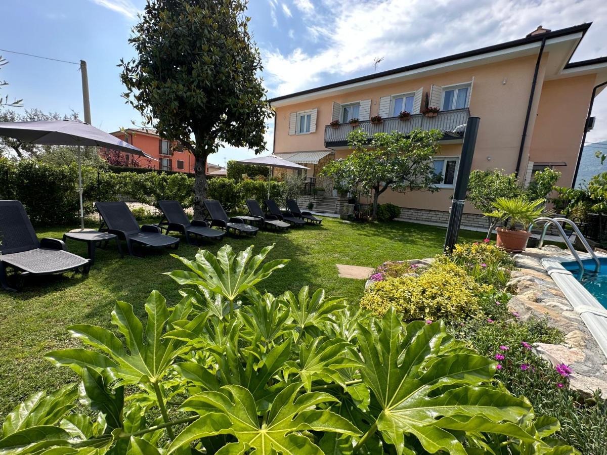 B&B La Magnolia Каприно-Веронезе Экстерьер фото